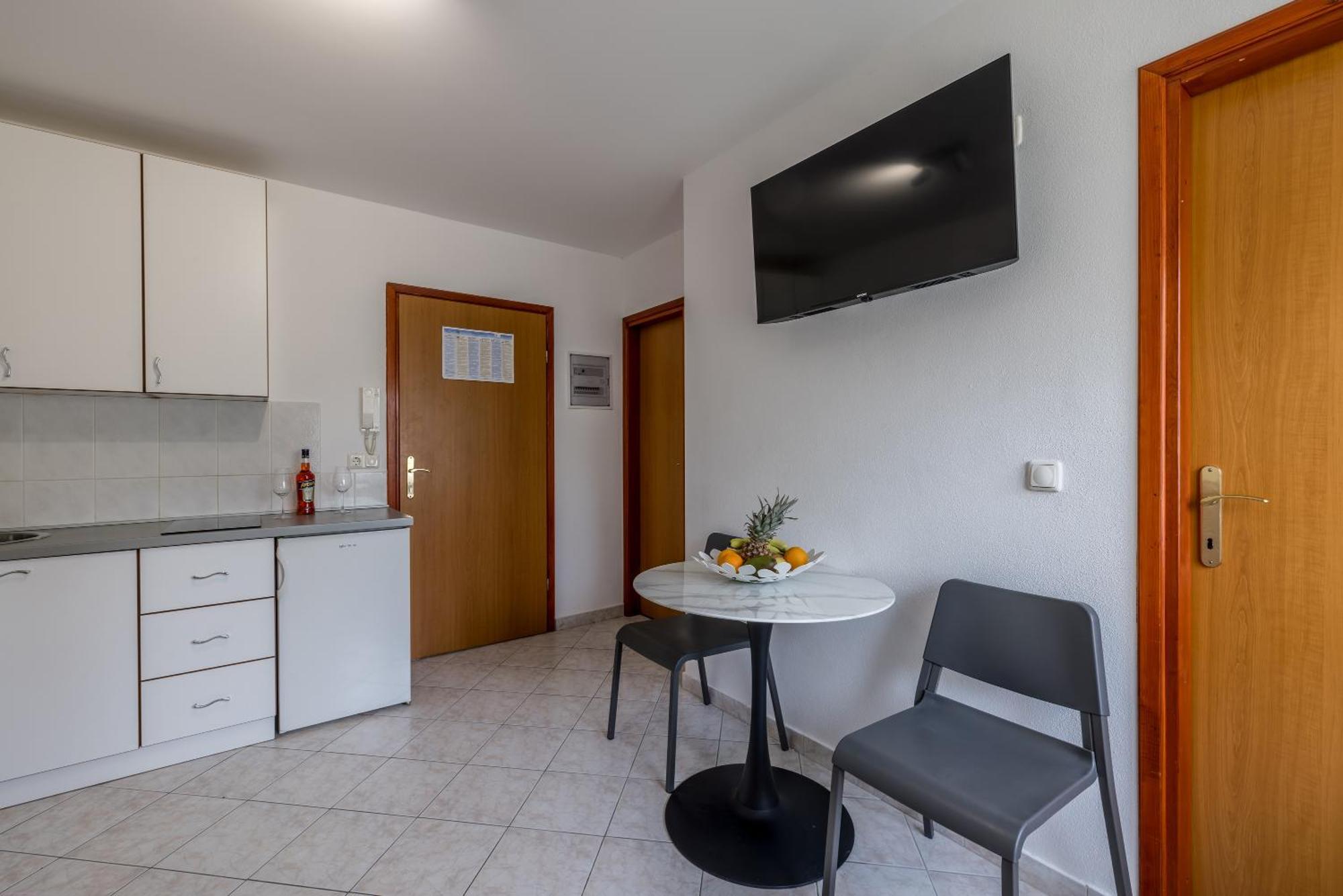Mediterano Apartments ポドストラナ エクステリア 写真