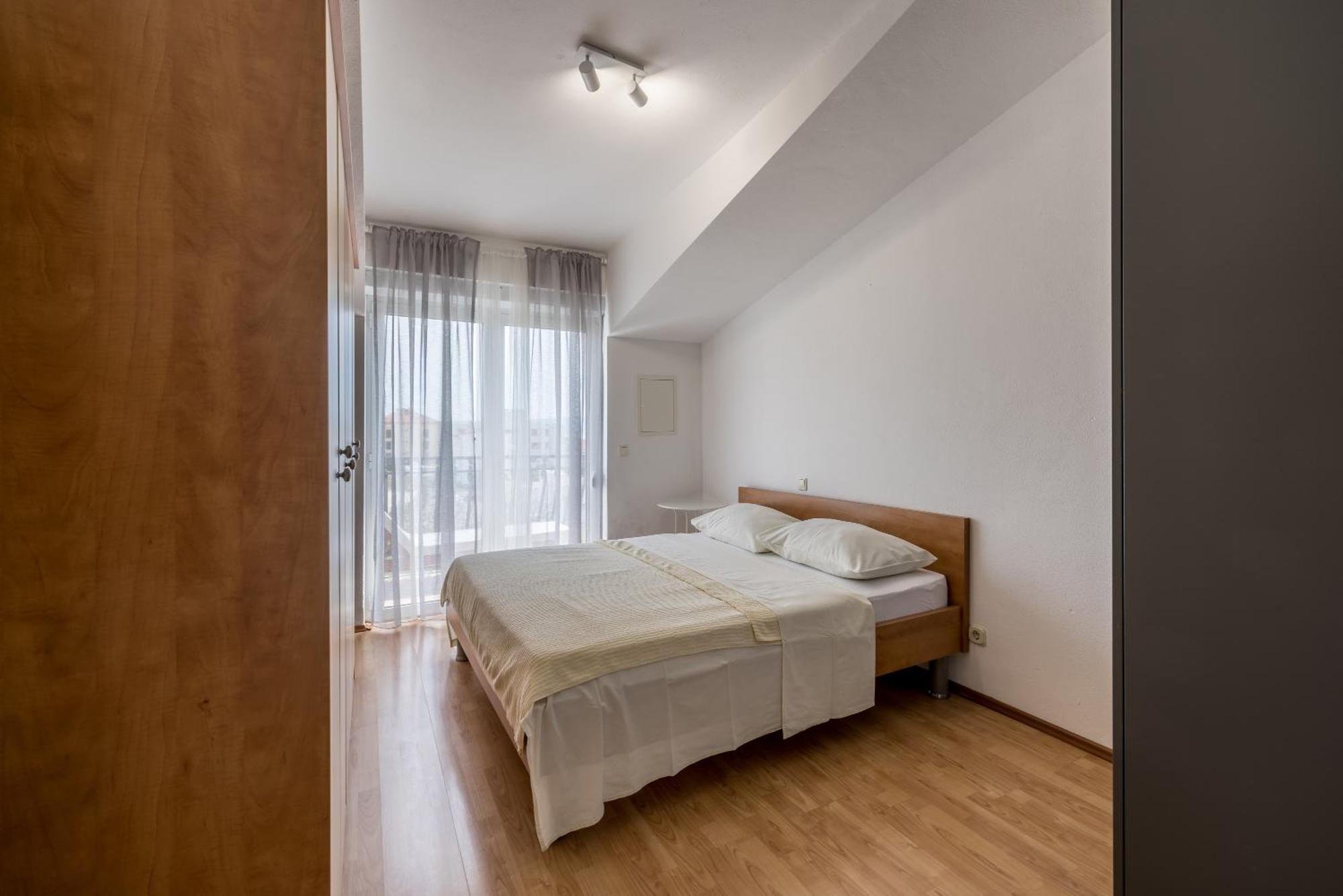 Mediterano Apartments ポドストラナ エクステリア 写真