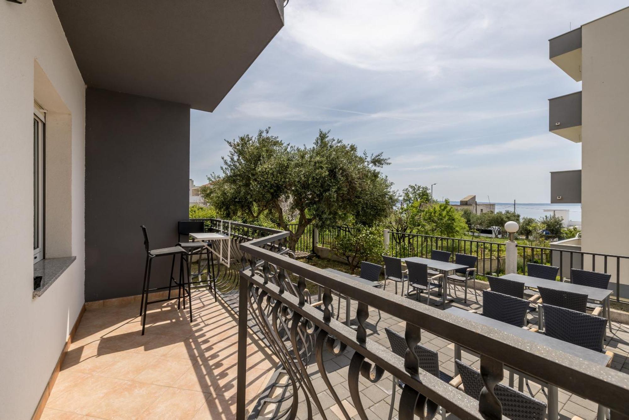Mediterano Apartments ポドストラナ エクステリア 写真