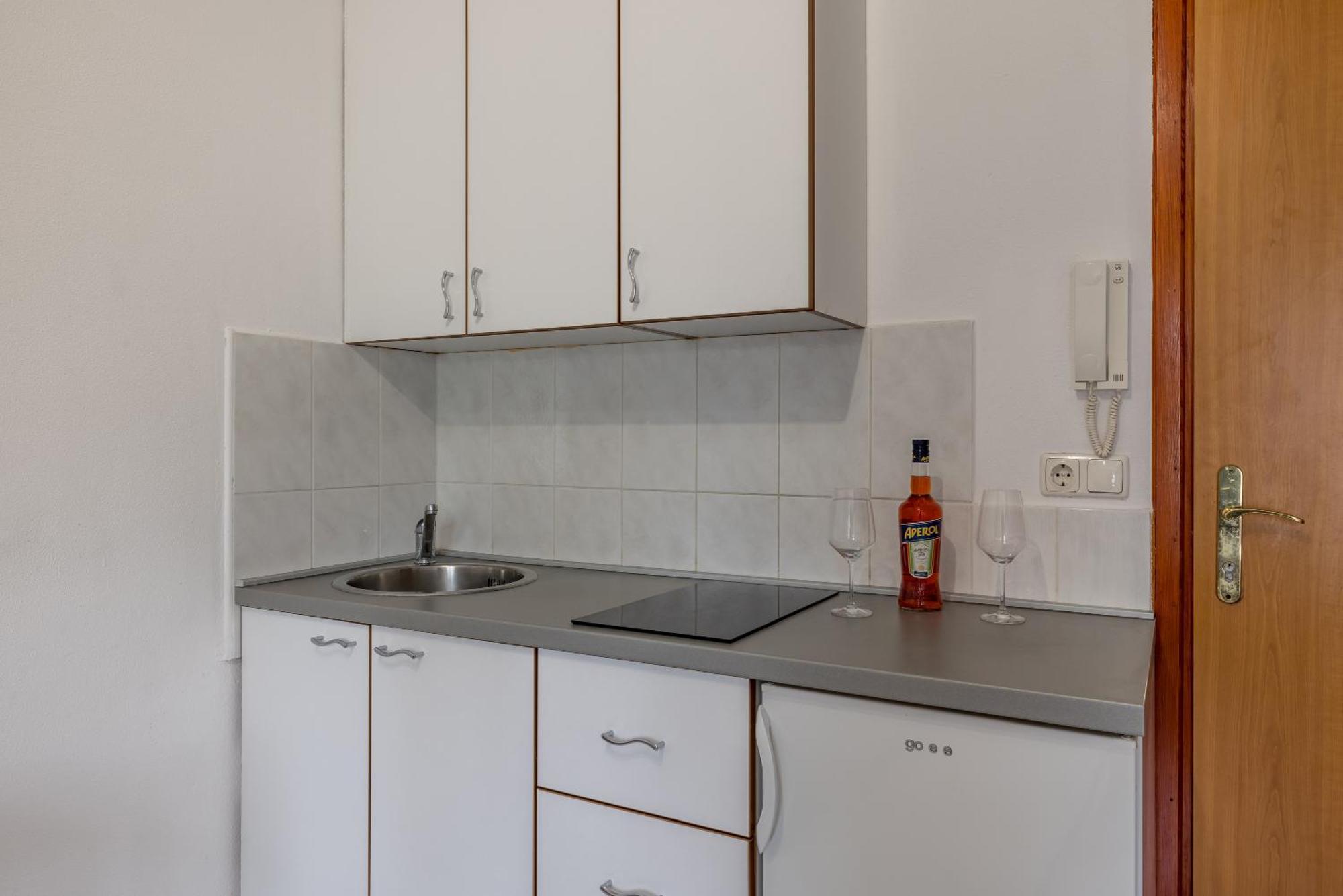 Mediterano Apartments ポドストラナ エクステリア 写真